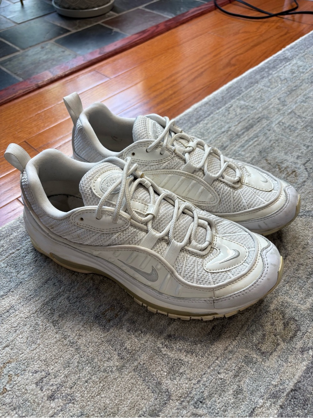 Nike Air Max 98 Sneakers – White/Platinum – Men’s Size 8